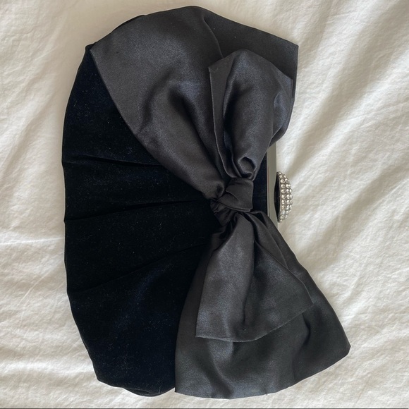 Vintage- Neiman Marcus Velvet evening Clutch with Swarovski crystal Satin Bow - Picture 3 of 12